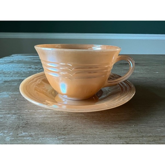 1950s Fire King Peach Luster Three Bands Kitchenware Set 6 Coffee Cups & Saucers - Picture 3 of 9